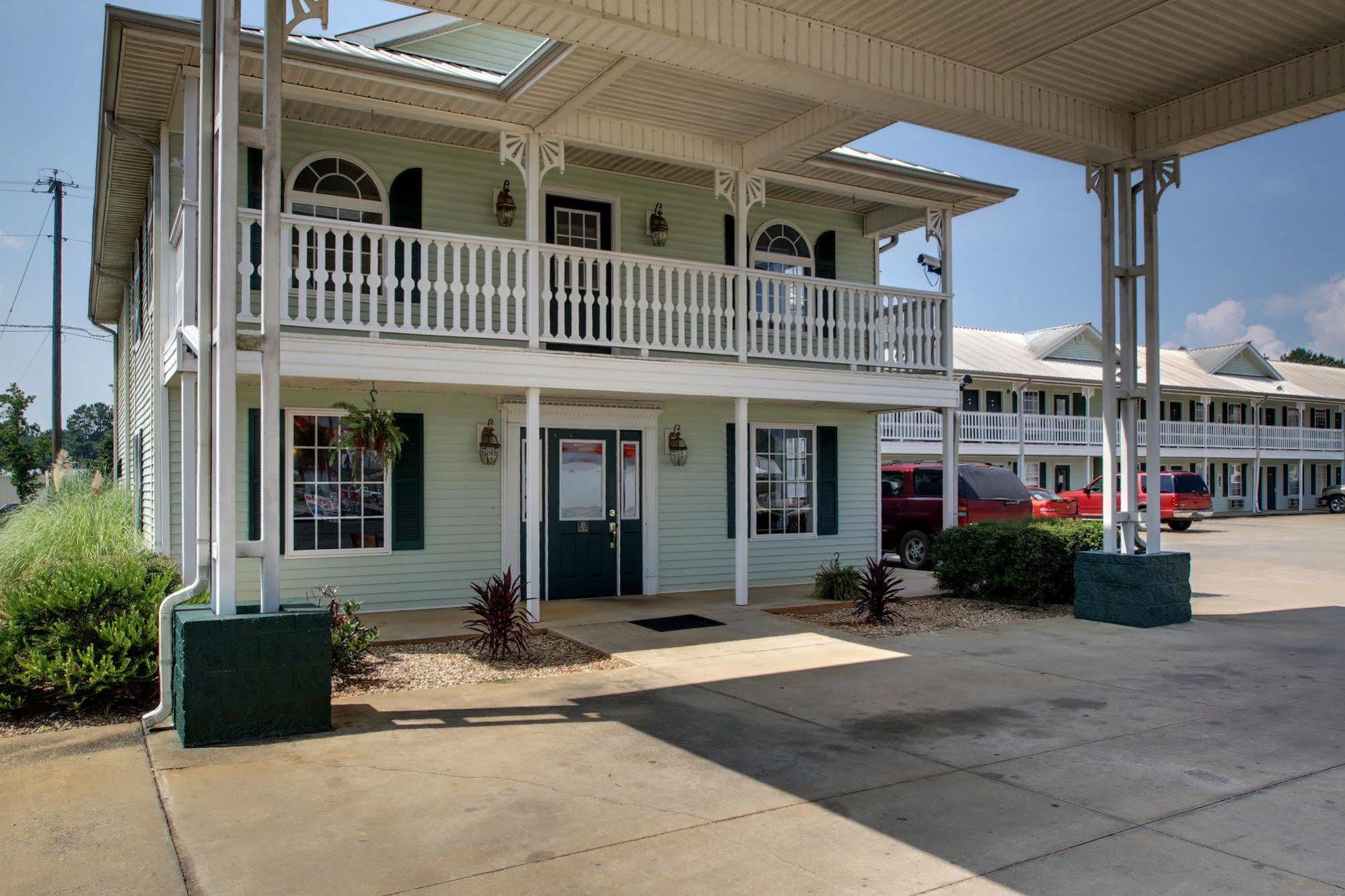 Key West Inn - Childersburg מראה חיצוני תמונה