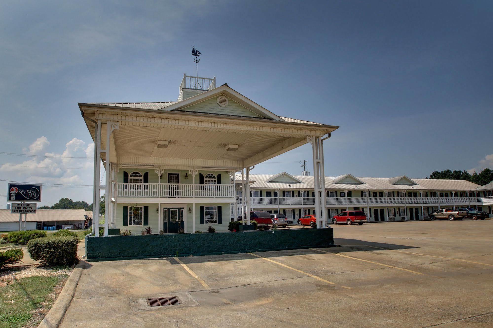 Key West Inn - Childersburg מראה חיצוני תמונה