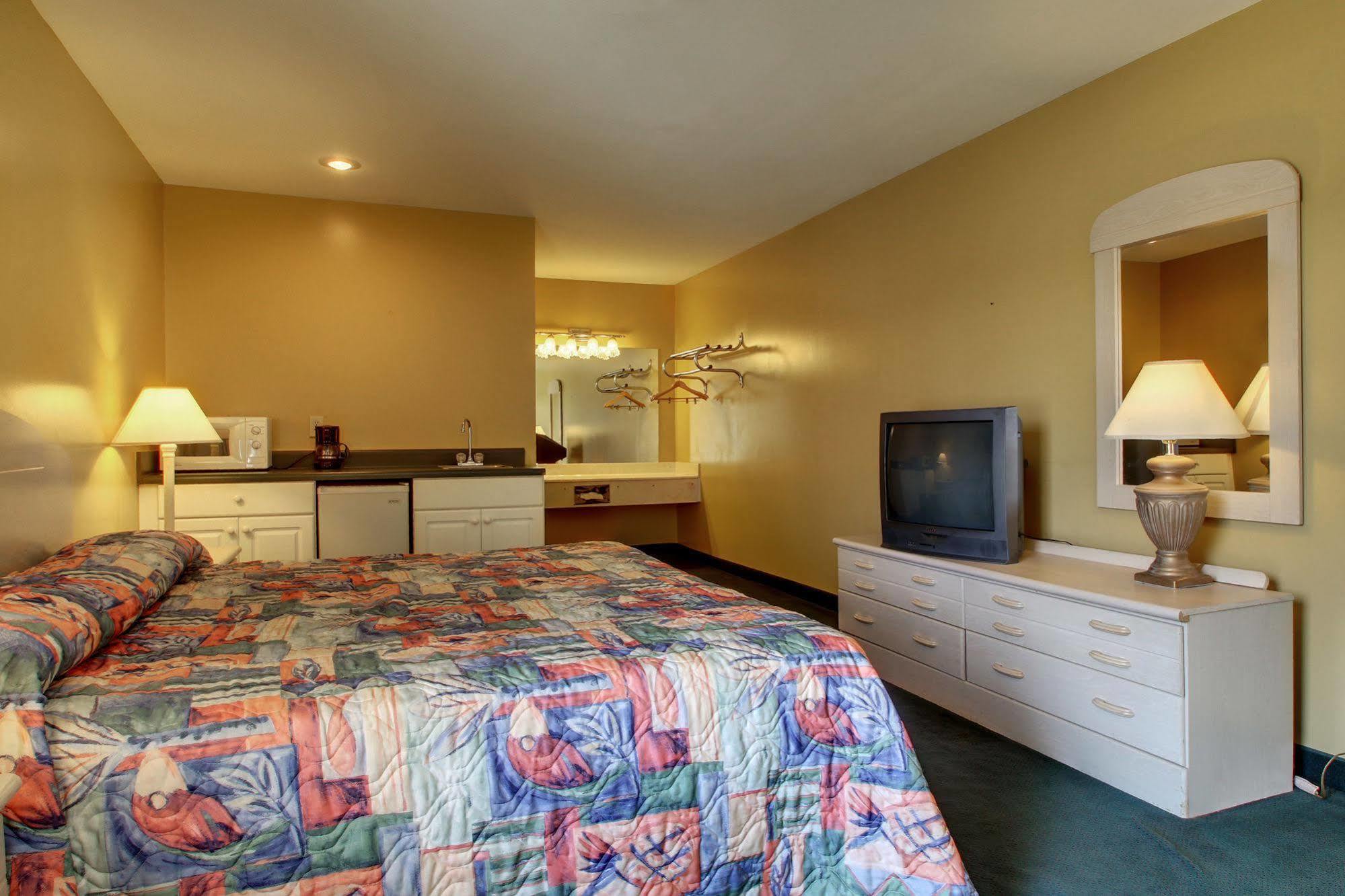 Key West Inn - Childersburg מראה חיצוני תמונה