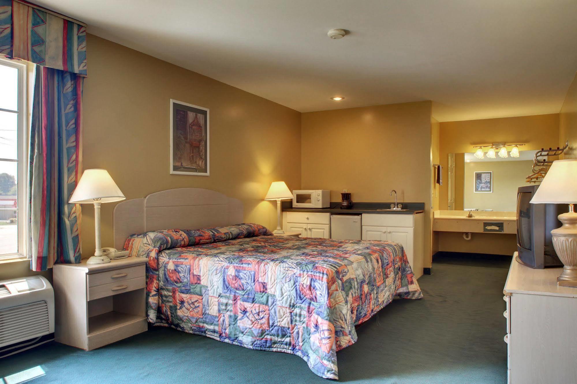 Key West Inn - Childersburg מראה חיצוני תמונה